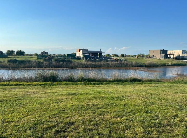 Terreno · 850m²