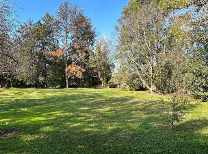 Terreno · 1150m²
