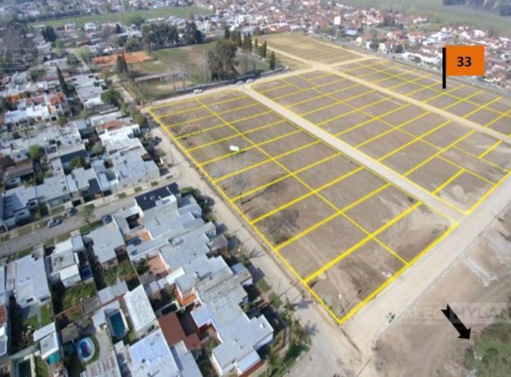 Terreno · 300m²