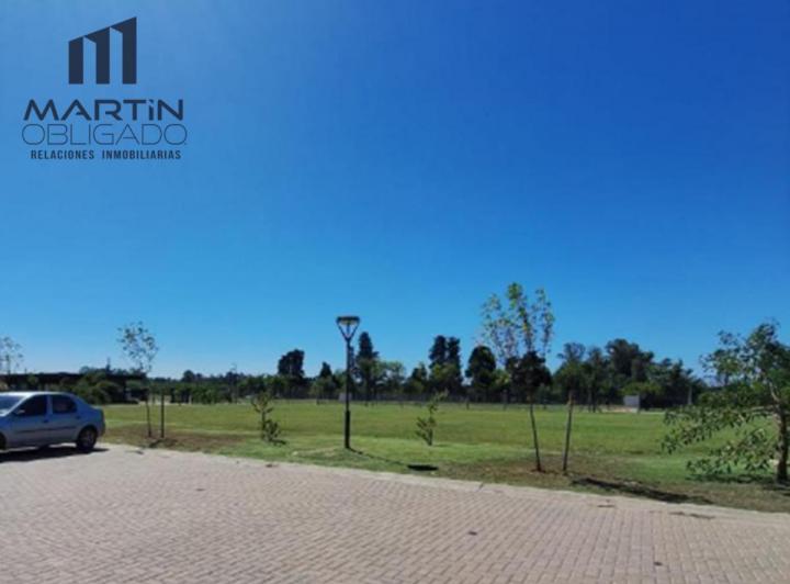 Terreno · 640m²