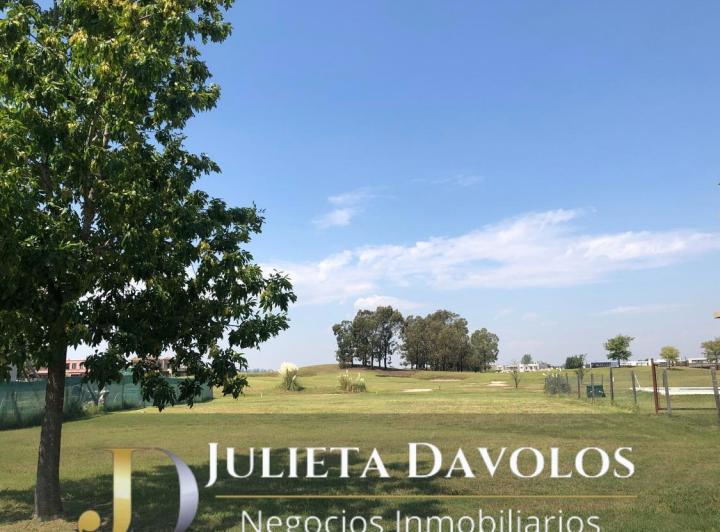 Terreno · 830m²