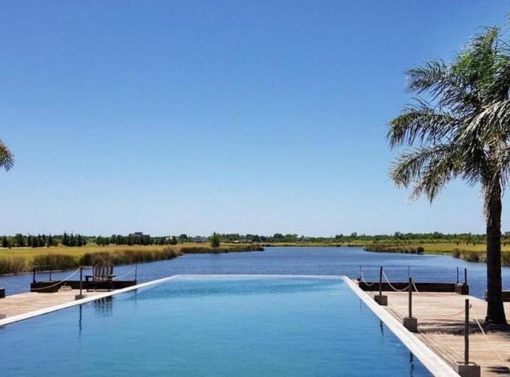 Terreno · 782m²