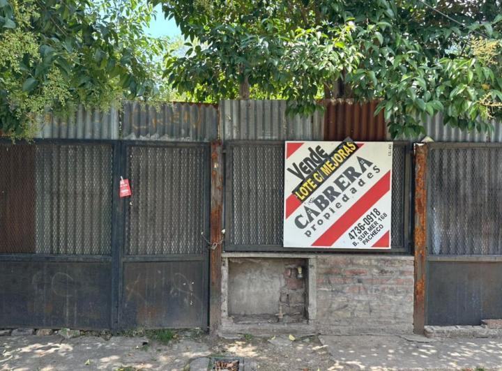 Terreno · 300m²