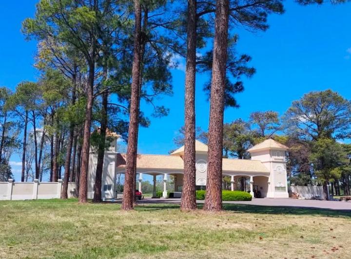 Terreno · 1600m²