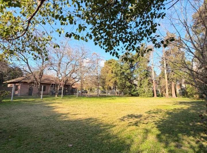 Terreno · 1150m²
