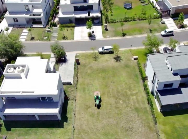 Terreno · 630m²