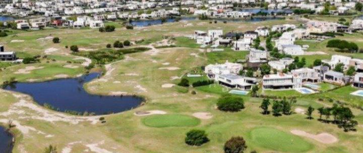 Terreno · 846m²