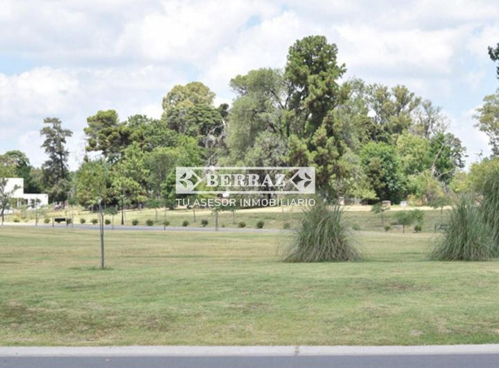 Terreno · 952m²