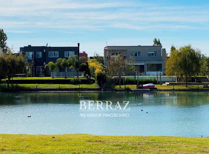 Terreno · 816m²