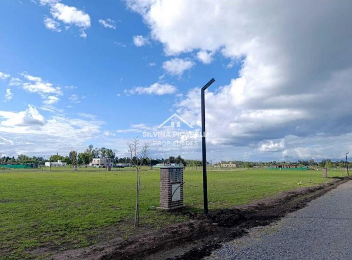 Terreno · 600m²