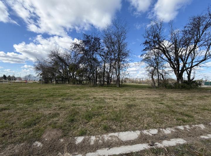 Terreno · 400m²