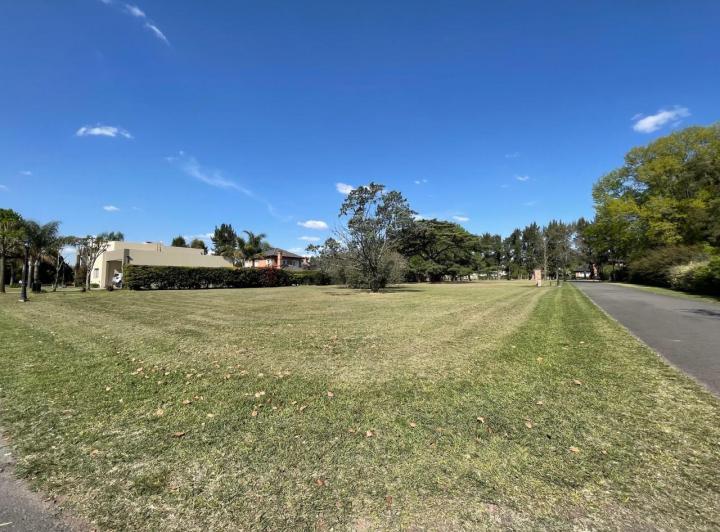 Terreno · 1160m²