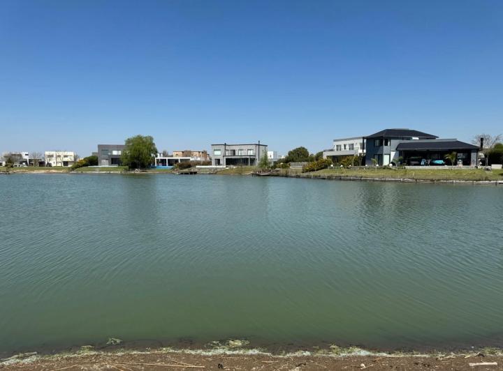 Terreno · 850m²