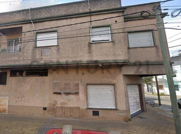 PH · 215m² · 3 Ambientes · 1 Cochera