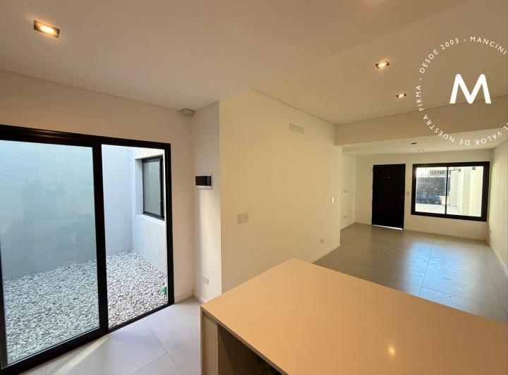 PH · 70m² · 2 Ambientes · 1 Cochera