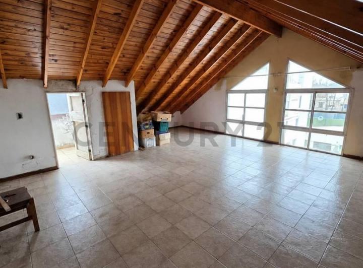 PH · 130m² · 4 Ambientes · 1 Cochera