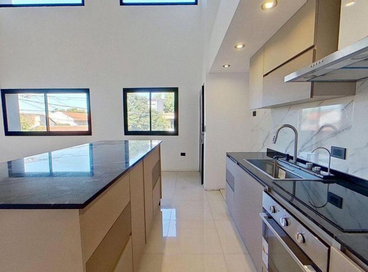 PH · 140m² · 3 Ambientes · 2 Cocheras