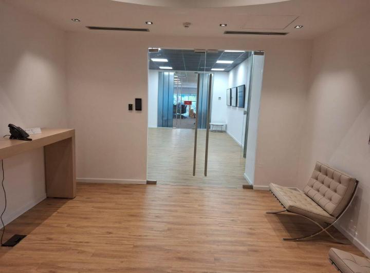Oficina comercial · 180m² · 3 Cocheras