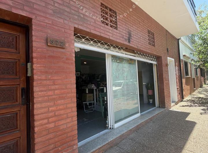 Local comercial · 109m²