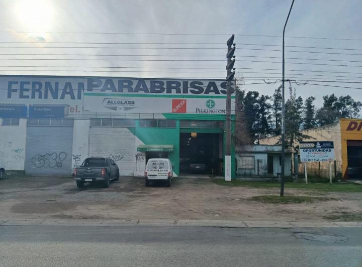 Local comercial · 300m²