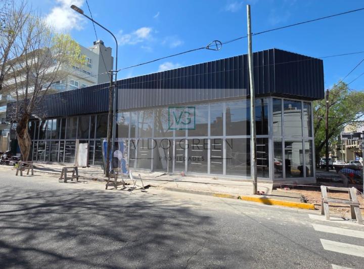 Depósito · 242m²