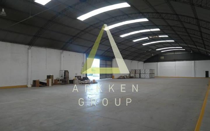 Depósito · 3300m²