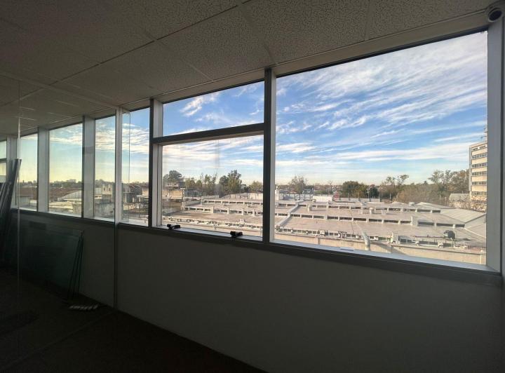 Oficina comercial · 89m² · 1 Ambiente · 4 Cocheras