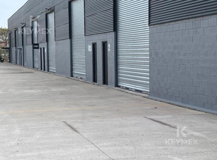 Depósito · 230m² · 2 Cocheras