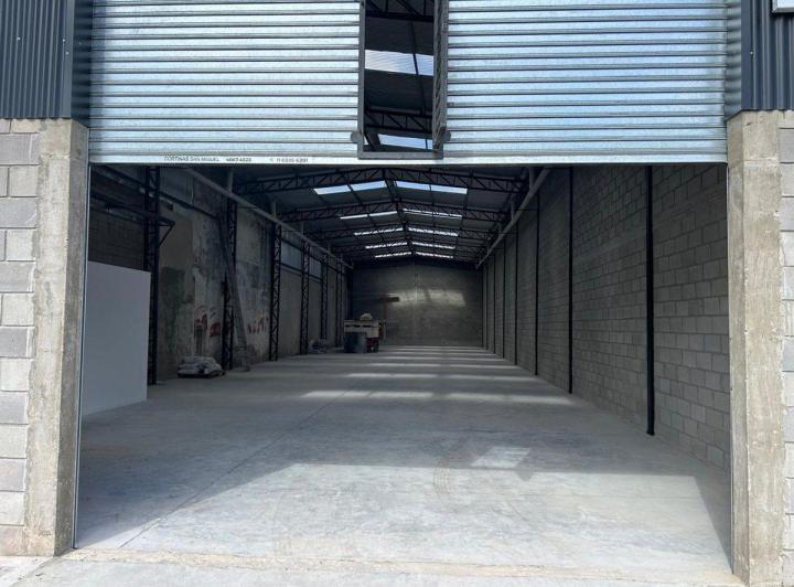 Bodega-Galpón · 400m²