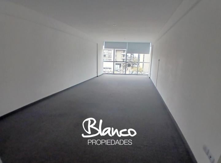 Oficina comercial · 37m² · 1 Cochera