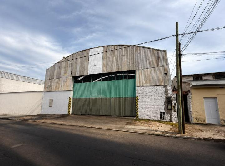 Depósito · 1000m²