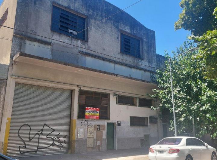 Bodega-Galpón · 2350m²