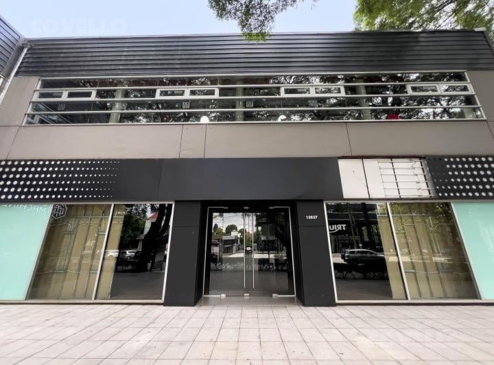Local comercial · 630m² · 10 Cocheras