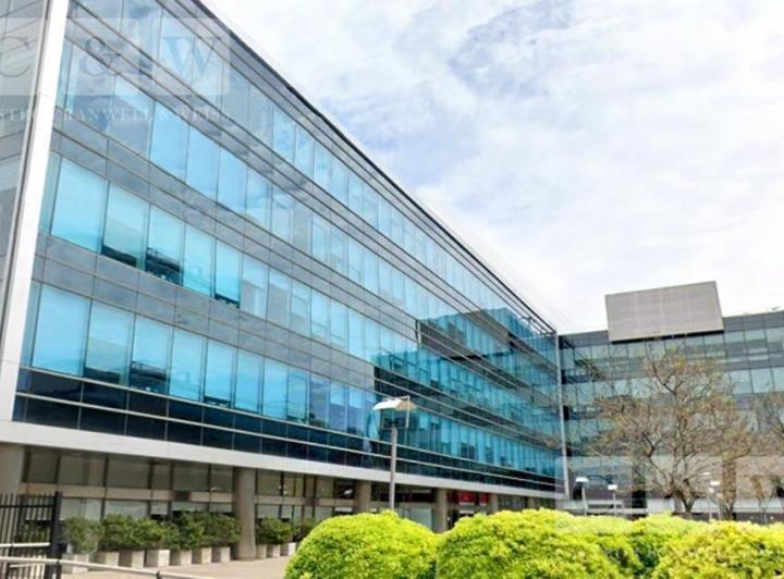 Oficina comercial · 406m² · 6 Cocheras