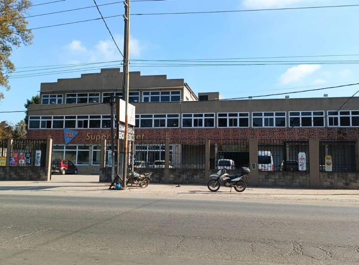 Local comercial · 160m²