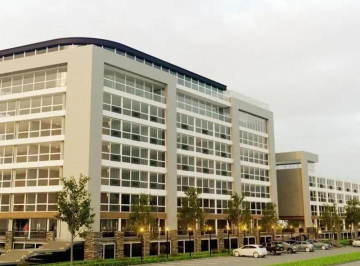 Oficina comercial · 115ha · 2 Ambientes · 2 Cocheras