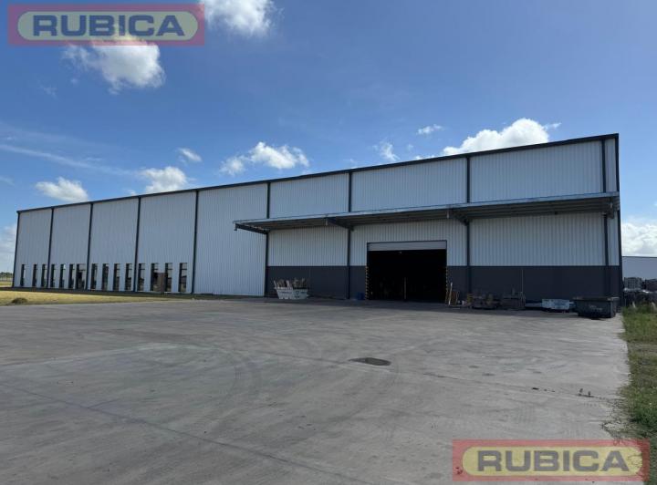 Depósito · 6400m²