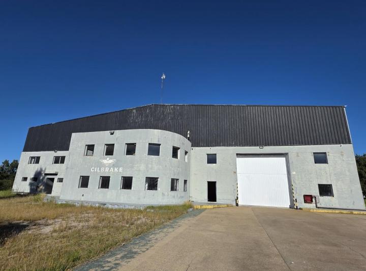 Depósito · 2200m²