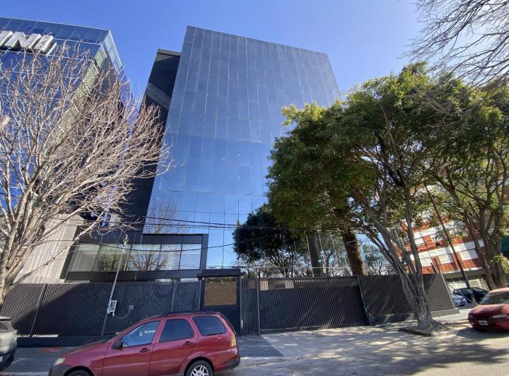 Oficina comercial · 350m² · 1 Ambiente · 5 Cocheras
