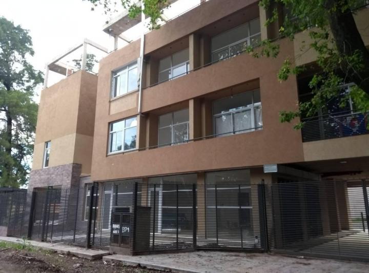 Departamento · 45m² · 2 Ambientes · 1 Cochera