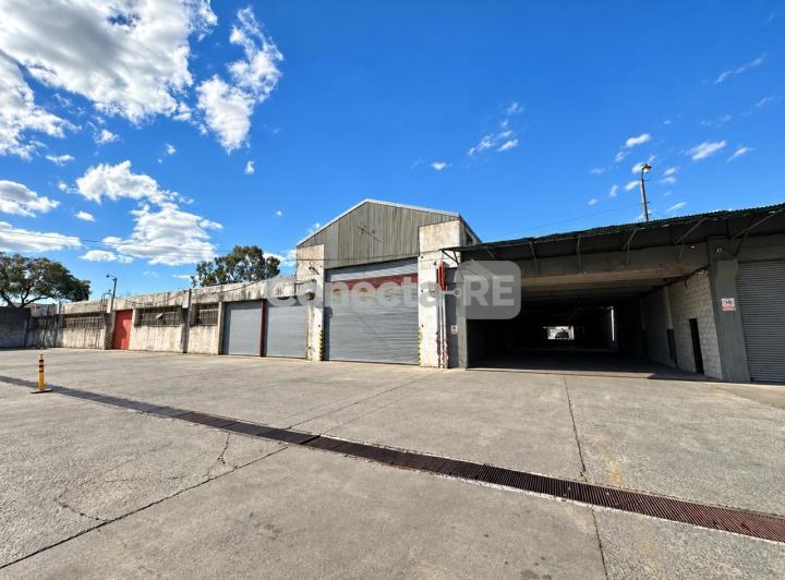 Depósito · 2000m²