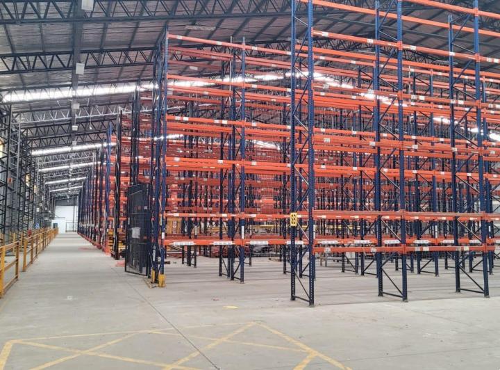 Depósito · 4451m²