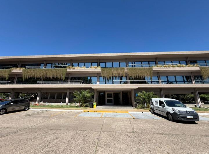 Oficina comercial · 300m²