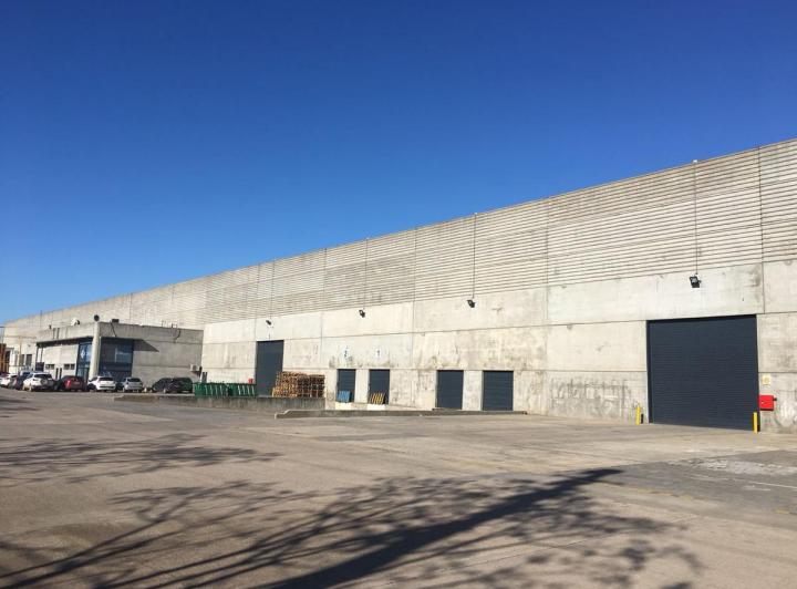Depósito · 1670m²
