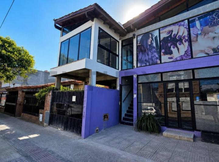 Local comercial · 130m² · 1 Ambiente · 1 Cochera