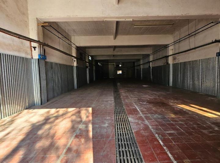 Depósito · 800m² · 6 Ambientes · 2 Cocheras