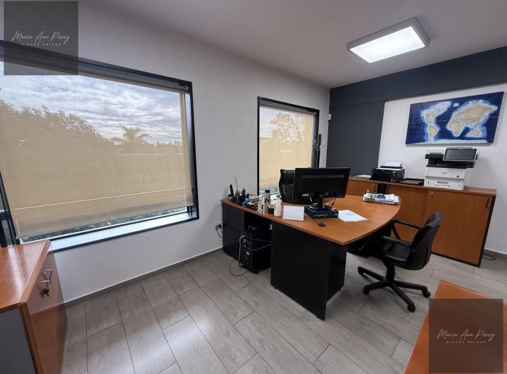 Oficina comercial · 51m² · 2 Ambientes · 1 Cochera