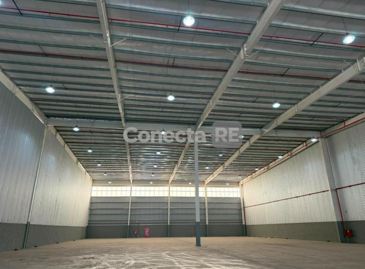 Depósito · 2068m²