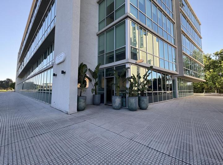 Oficina comercial · 187m² · 1 Cochera