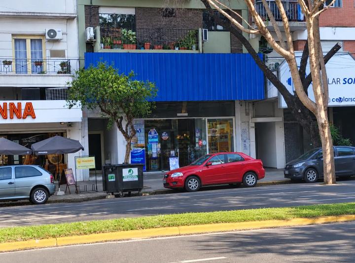 Local comercial · 160m²